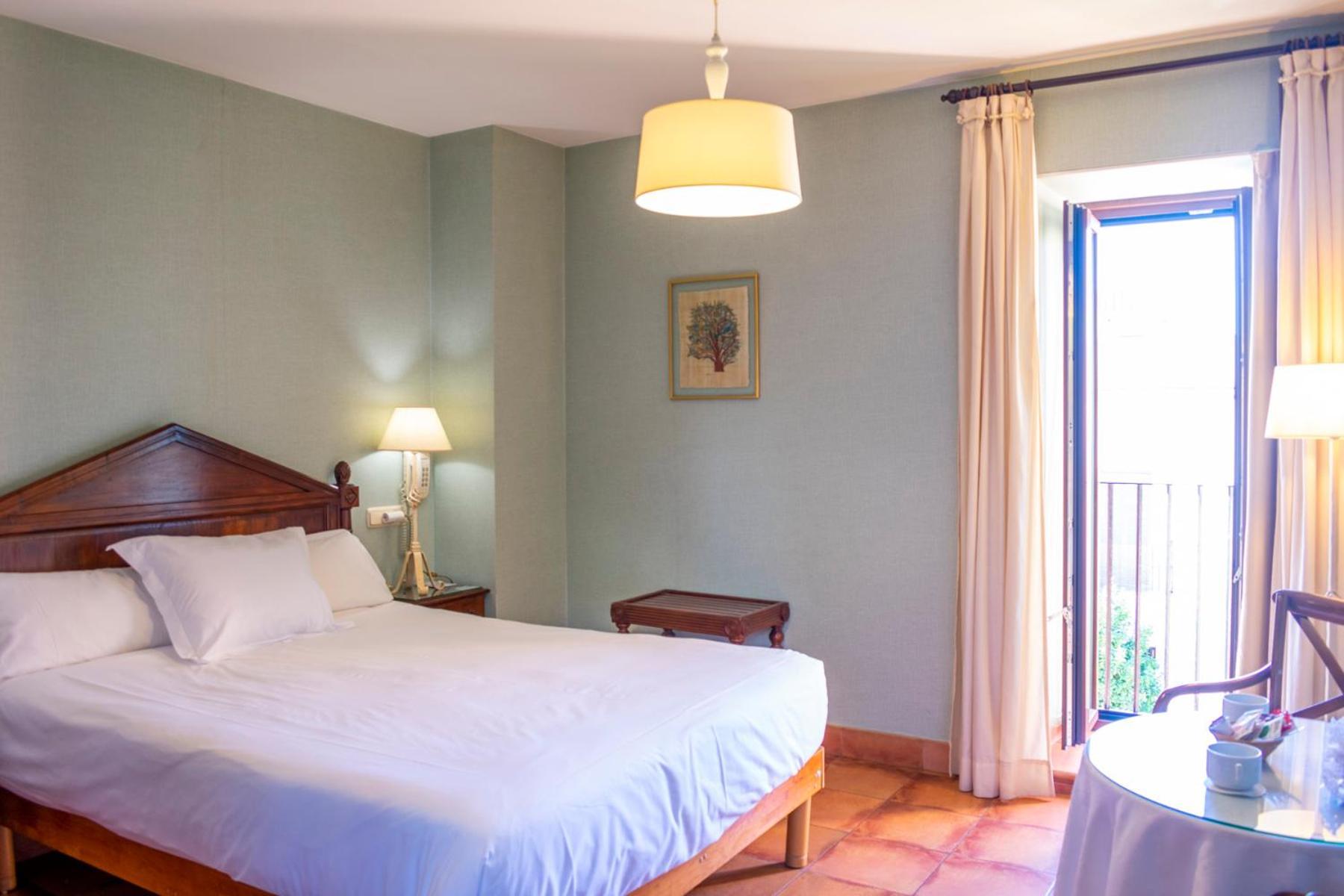 Hotel Veracruz Utrera Bagian luar foto